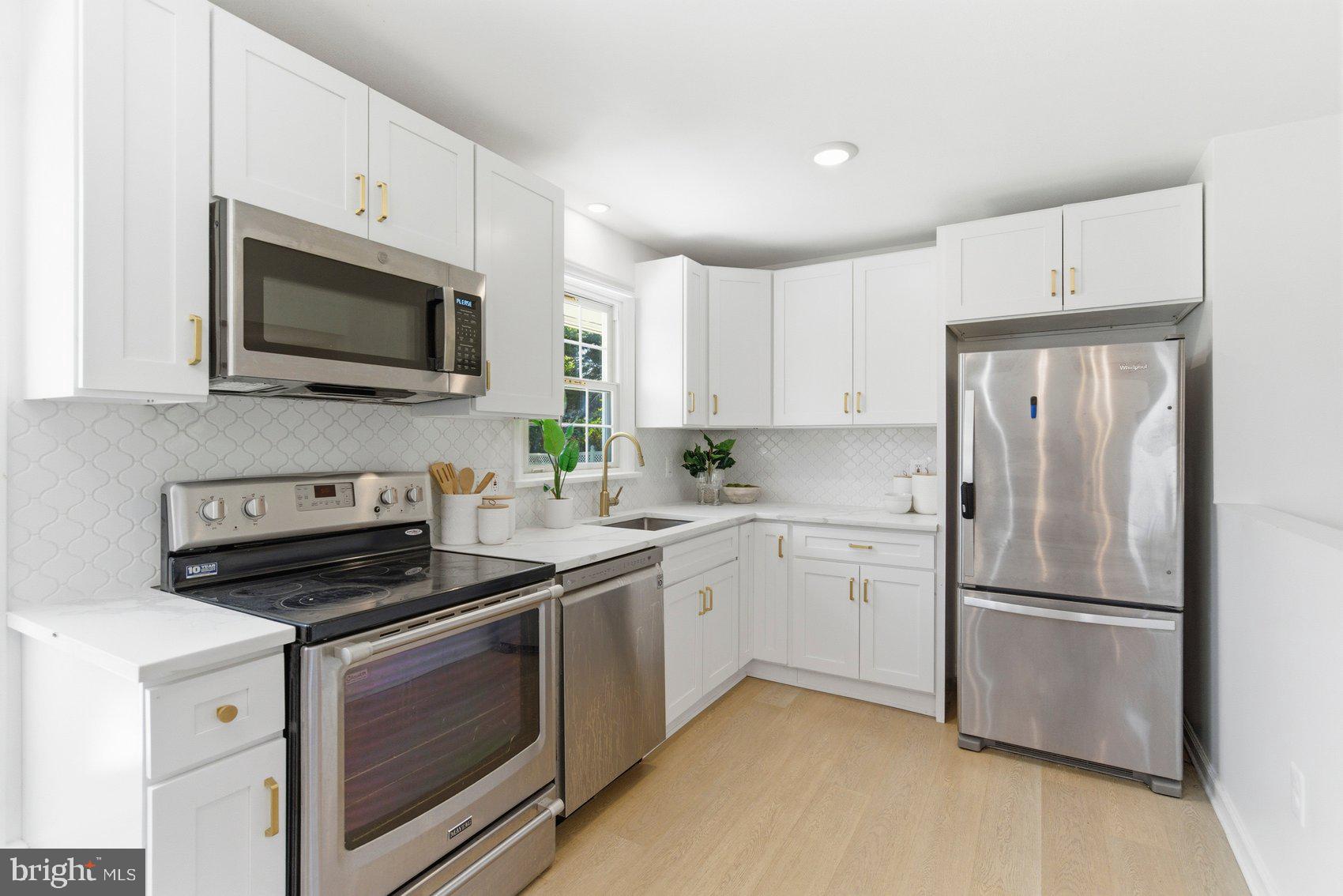 419 Sherwood Road Cockeysville, MD 21030 - Photo 13 of 41