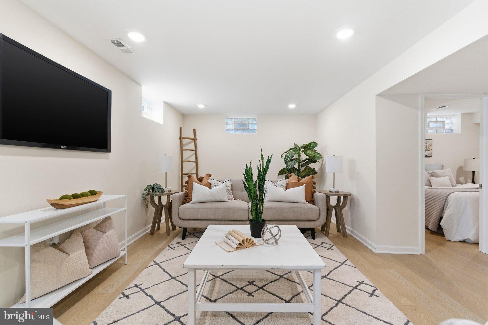 419 Sherwood Road Cockeysville, MD 21030 - Photo 32 of 41