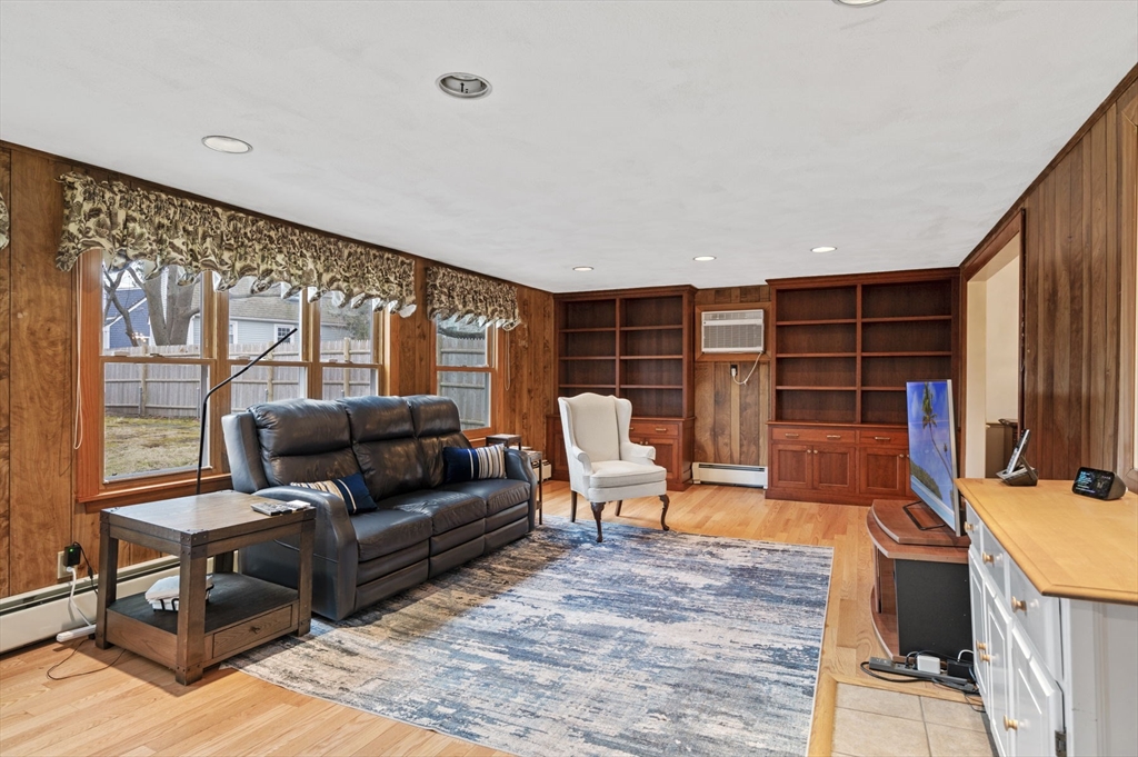 23 Hillcrest Road Marblehead, MA 01945 - Photo 18 of 28