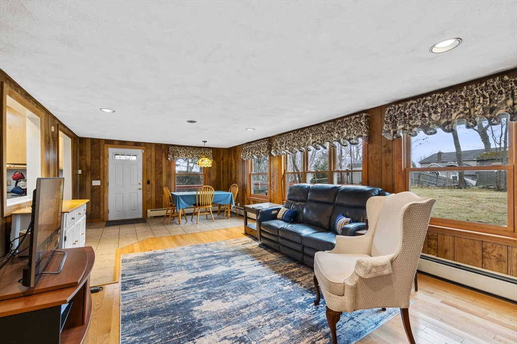 23 Hillcrest Road Marblehead, MA 01945 - Photo 19 of 28