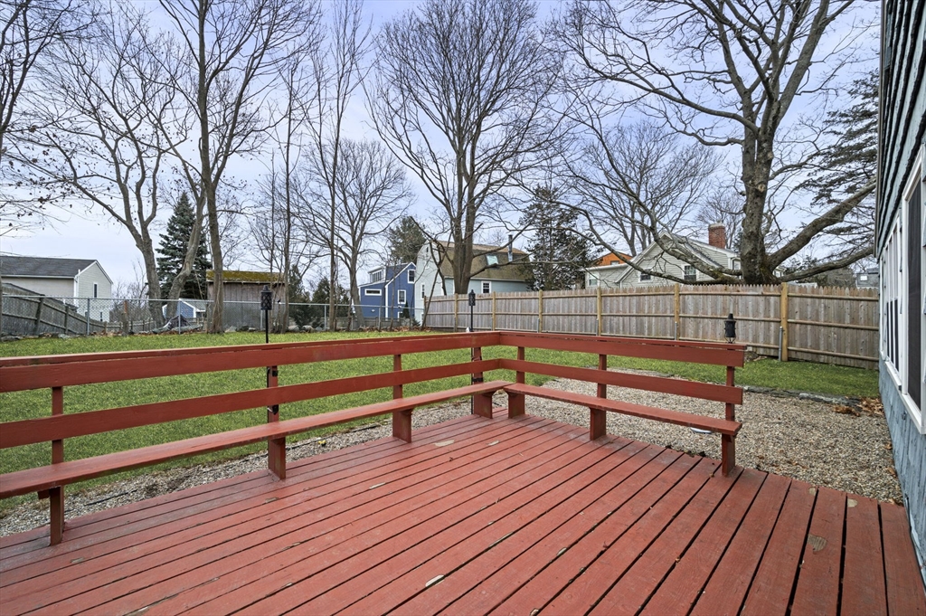 23 Hillcrest Road Marblehead, MA 01945 - Photo 6 of 28