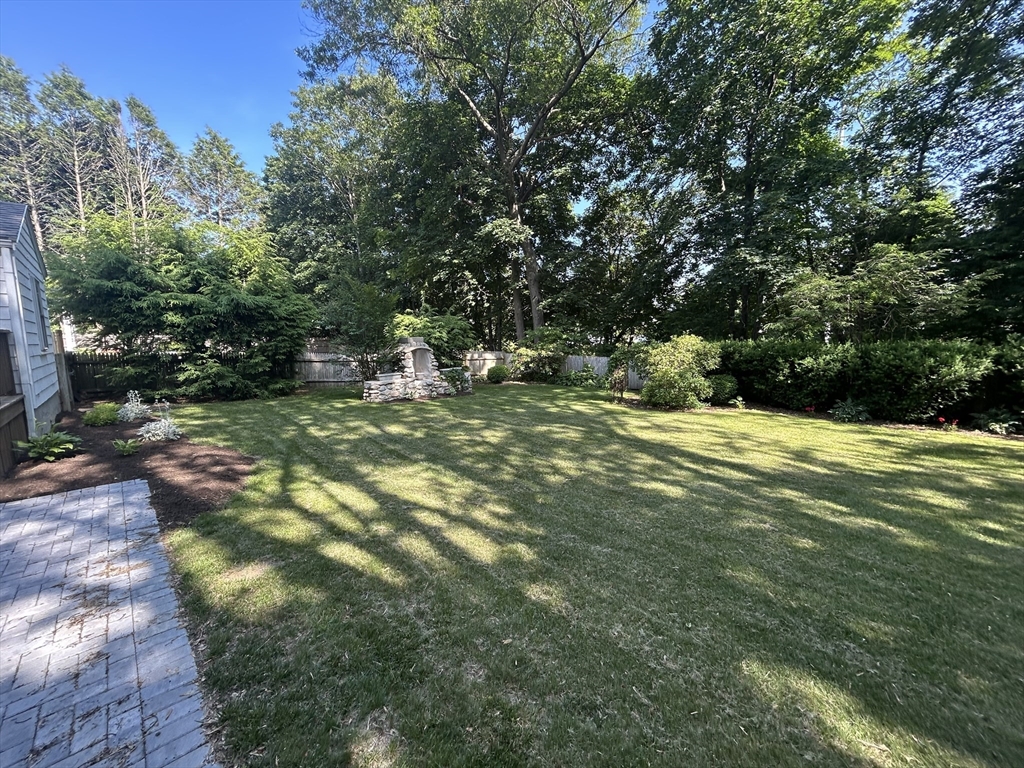 40 Grosvenor Road Needham, MA 02492 - Photo 19 of 24 Gallery Image 19