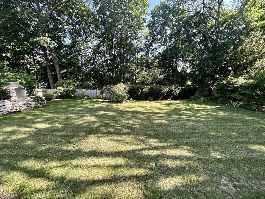 40 Grosvenor Road Needham, MA 02492 - Photo 20 of 24 Gallery Image 20