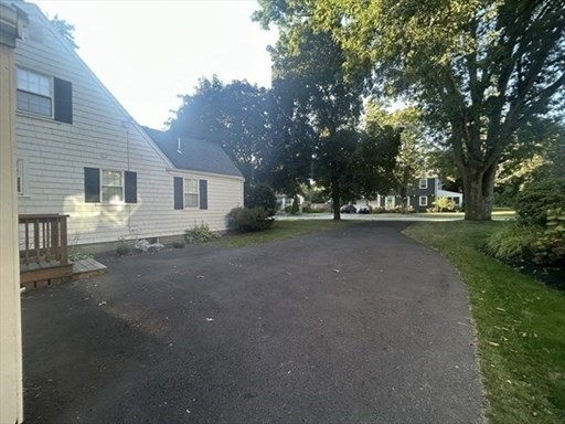 40 Grosvenor Road Needham, MA 02492 - Photo 3 of 24 Gallery Image 3