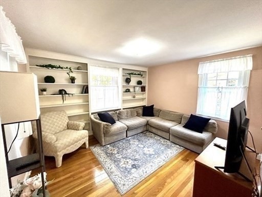 40 Grosvenor Road Needham, MA 02492 - Photo 9 of 24 Gallery Image 9
