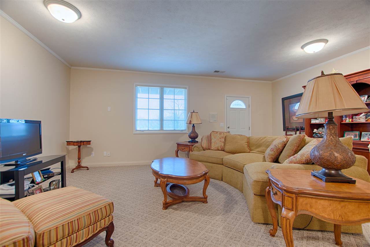 2055 South Center Road Boonville, IN 47601 - Photo 7 of 36