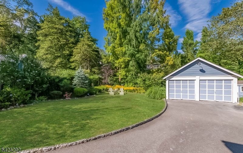 105 Durand Road Maplewood, NJ 07040 - Photo 47 of 50