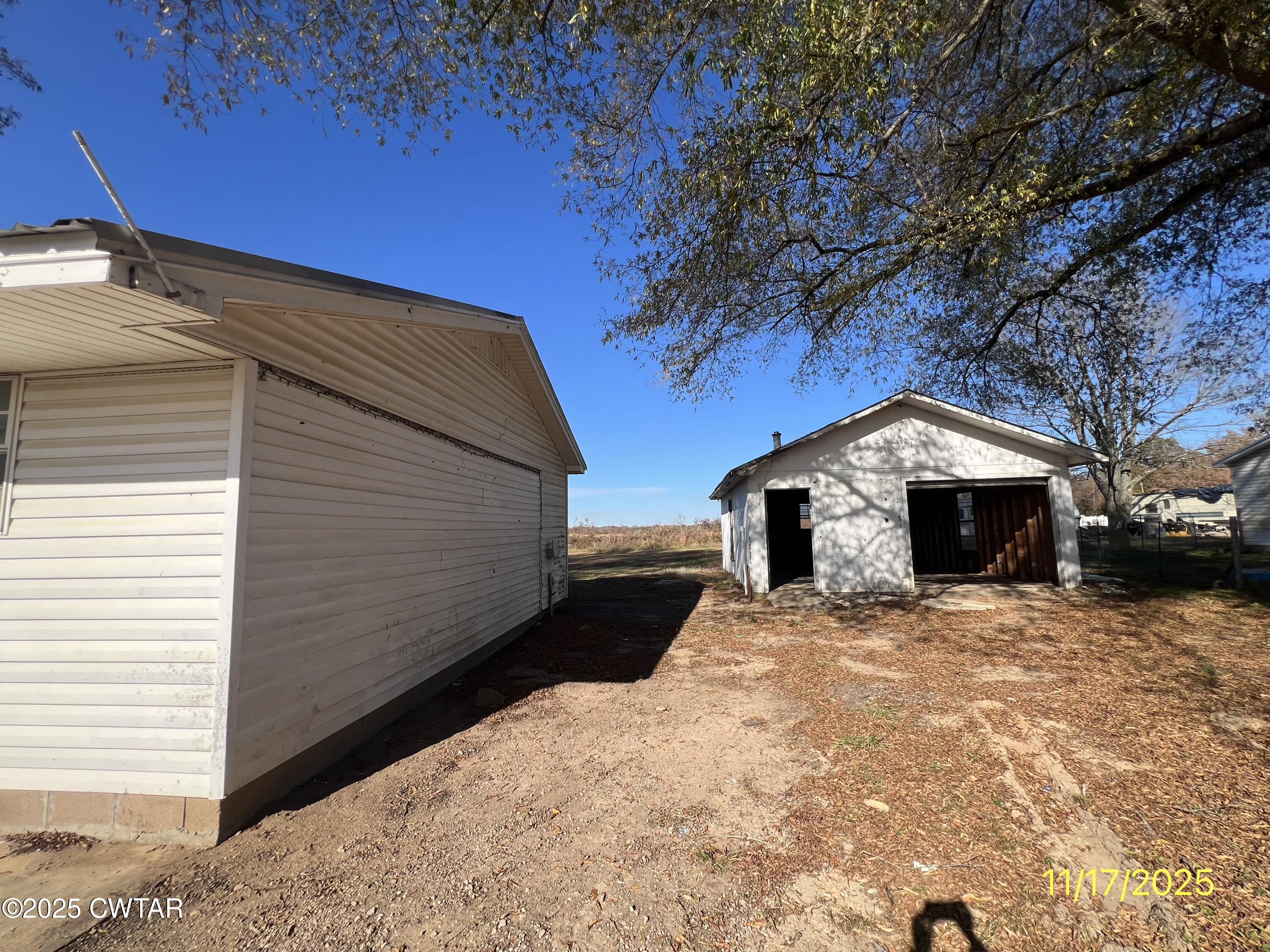 190 Old Stage Road Adamsville, TN 38310 - Photo 6 of 37 IMG_4619