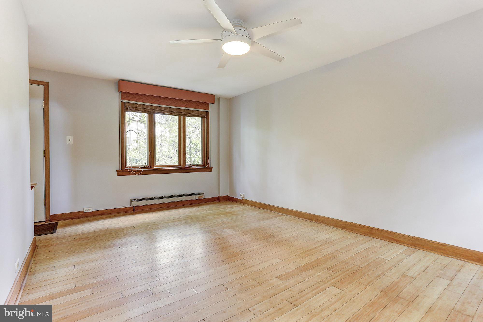 17 Ridge Road, Unit E Greenbelt, MD 20770 - Photo 9 of 24 Living Room