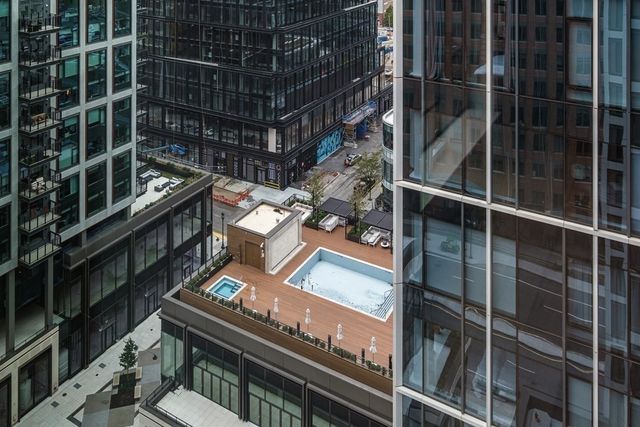 $1,180,000 | 133 Seaport Boulevard, Unit 1112, Boston, MA 02210