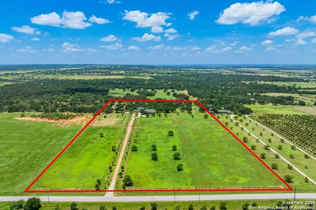 $2,995,000 | 772 Luckenbach Road, Fredericksburg, TX 78624