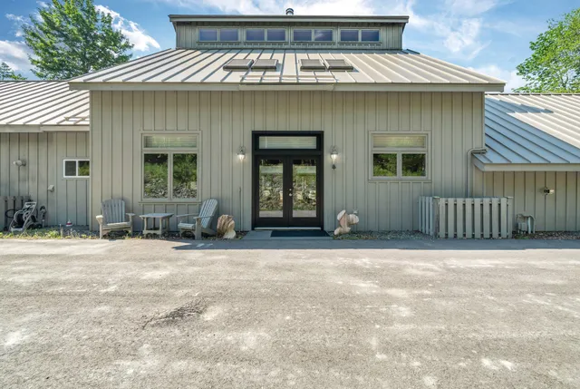 $2,750,000 | 194 Branchview Drive, Ellsworth, ME 04605