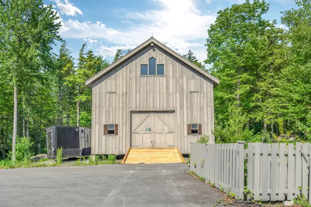 $2,750,000 | 194 Branchview Drive, Ellsworth, ME 04605