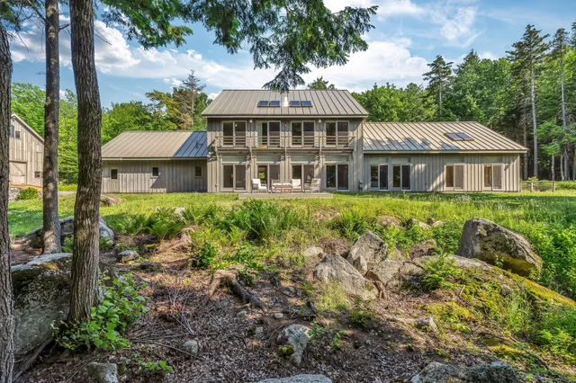 $2,750,000 | 194 Branchview Drive, Ellsworth, ME 04605
