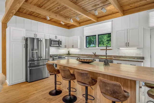 $2,750,000 | 194 Branchview Drive, Ellsworth, ME 04605