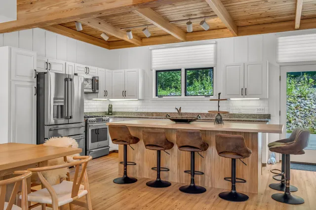 $2,750,000 | 194 Branchview Drive, Ellsworth, ME 04605