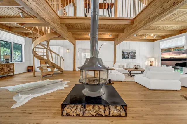 $2,750,000 | 194 Branchview Drive, Ellsworth, ME 04605