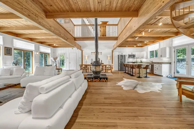 $2,750,000 | 194 Branchview Drive, Ellsworth, ME 04605