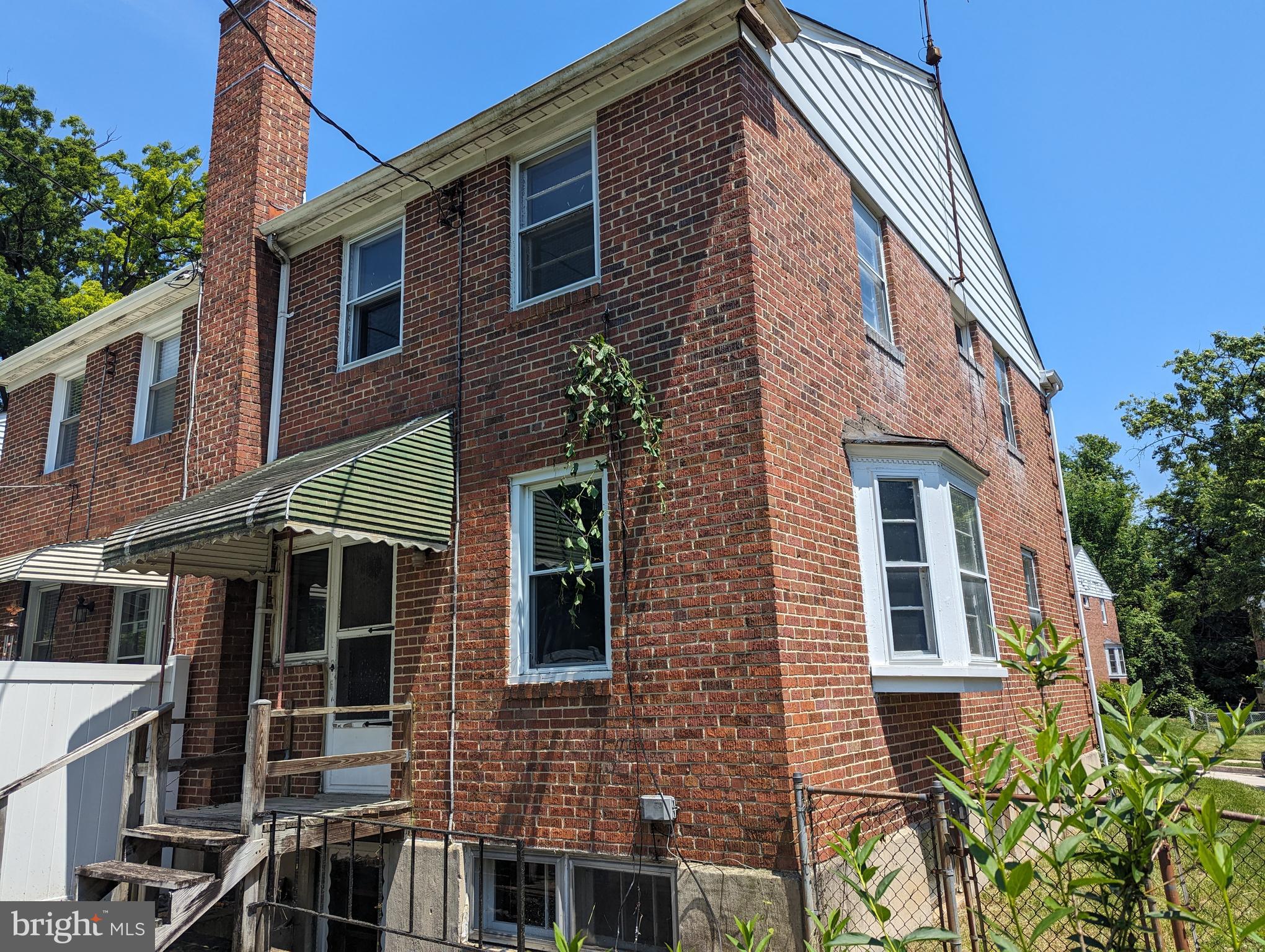 8 Mardrew Road Baltimore, MD 21229 - Photo 23 of 24 Exterior Rear
