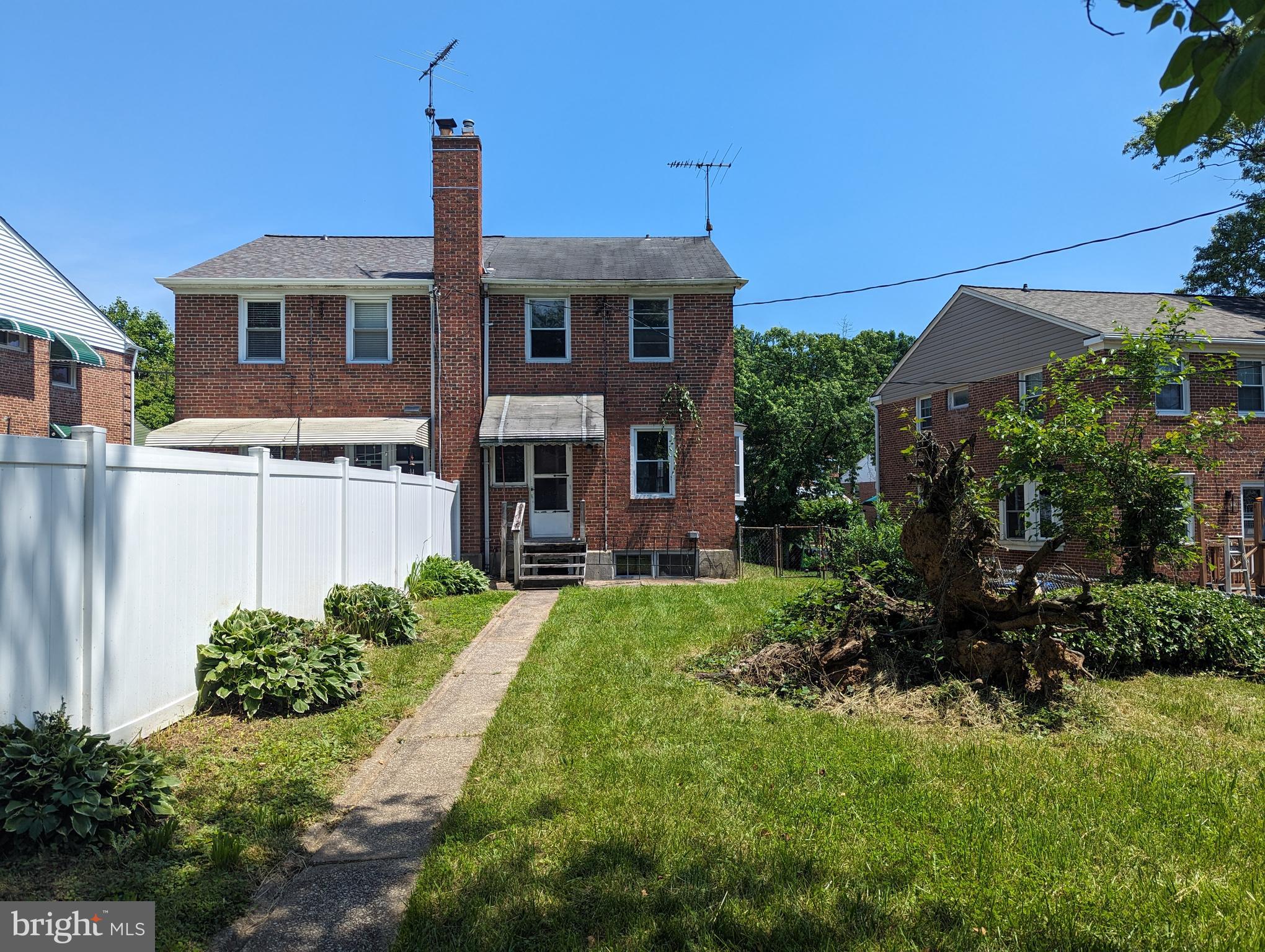 8 Mardrew Road Baltimore, MD 21229 - Photo 24 of 24 Gorgeous Yard