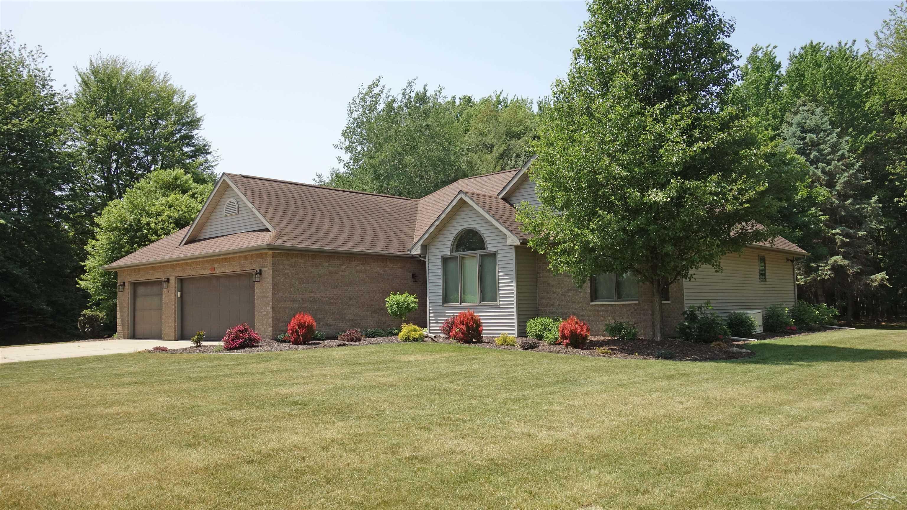 17318 South Sharon Road Chesaning, MI 48616 - Photo 2 of 62