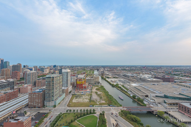 235 West Van Buren Street, Unit 4310 Chicago, IL 60607 - Photo 20 of 27