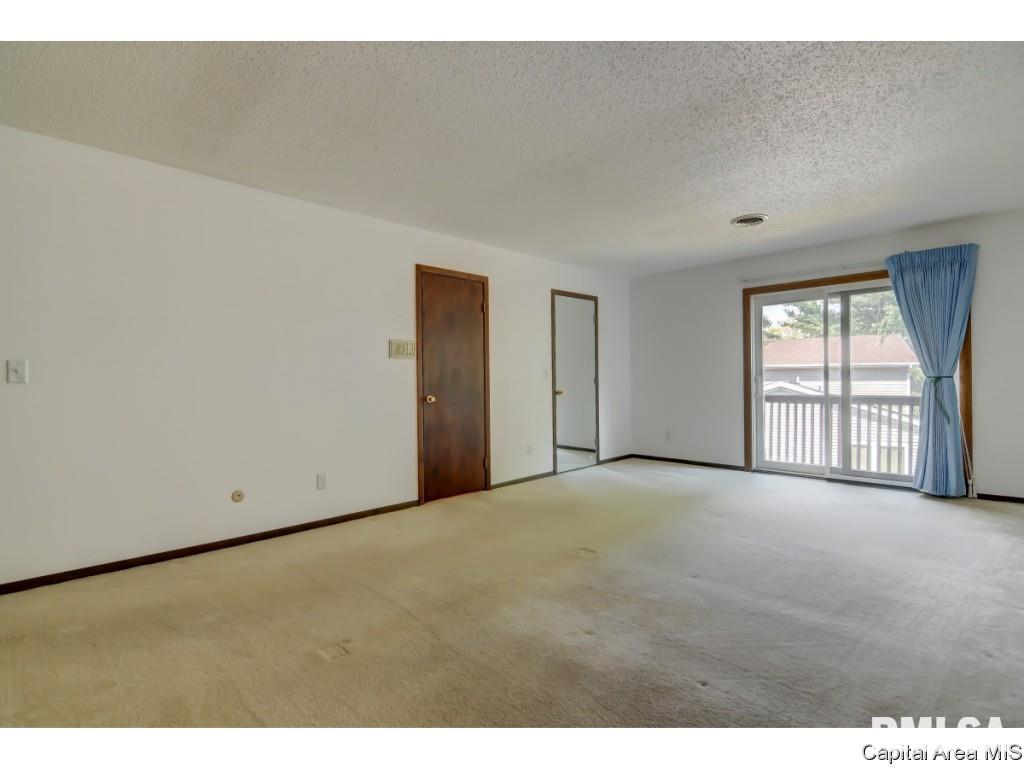 2949 Victoria Drive Springfield, IL 62704 - Photo 24 of 36 Gallery Image 24
