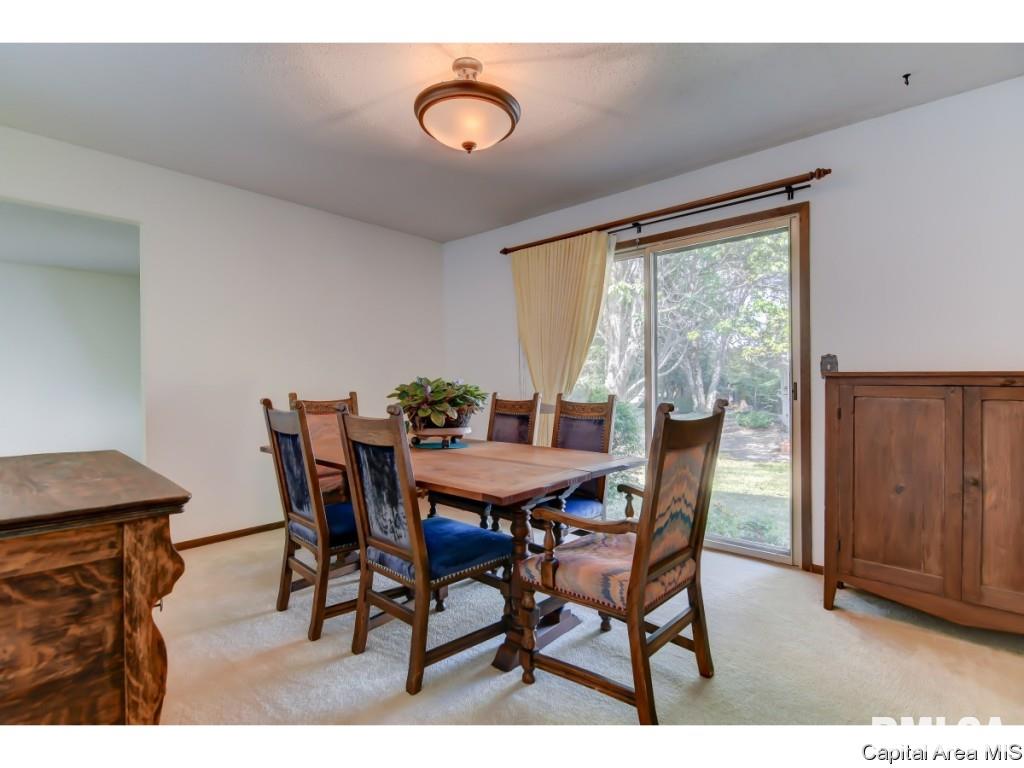 2949 Victoria Drive Springfield, IL 62704 - Photo 4 of 36 Gallery Image 4