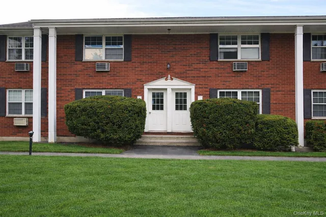 $2,250 | 5 Wildwood Drive, Unit 12C, Wappingers Falls, NY 12590