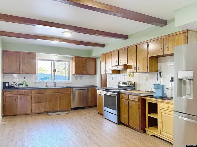 $329,000 | 440 South Wyoming Avenue, Buffalo, WY 82834