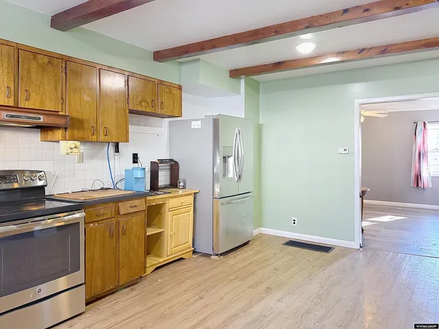 $329,000 | 440 South Wyoming Avenue, Buffalo, WY 82834