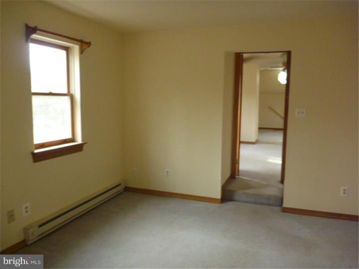 2033 School Road Hatfield, PA 19440 - Photo 17 of 24 In-law Suite