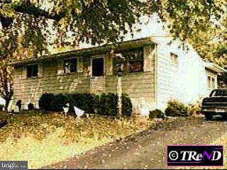 109 Tuscany Road Aston, PA 19014 - Photo 1 of 1