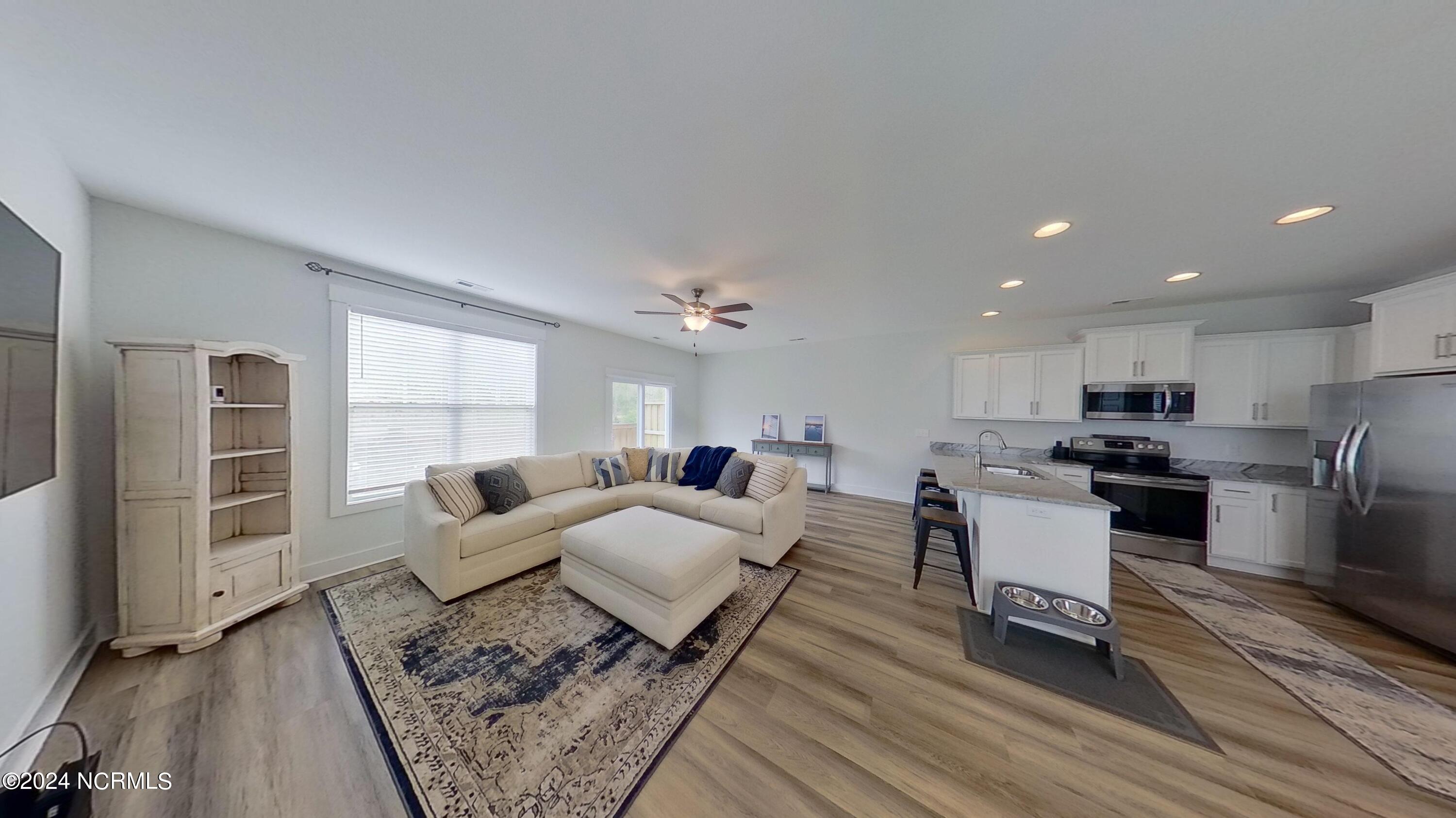 124 Aspen Road Hampstead, NC 28443 - Photo 11 of 35 124-Aspen-Rd-04112024_153849