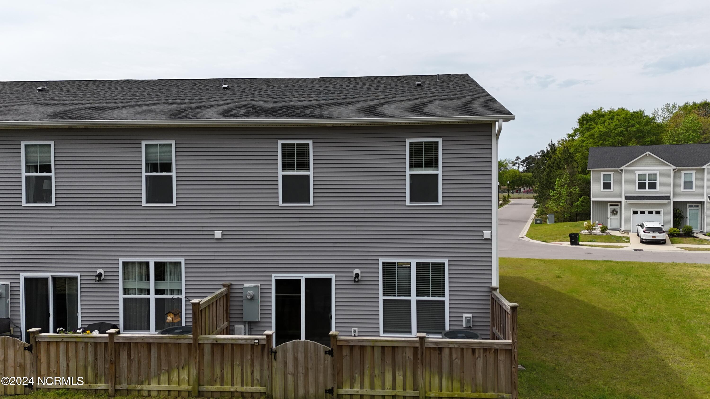 124 Aspen Road Hampstead, NC 28443 - Photo 25 of 35 dji_fly_20240410_120516_0049_17128592586