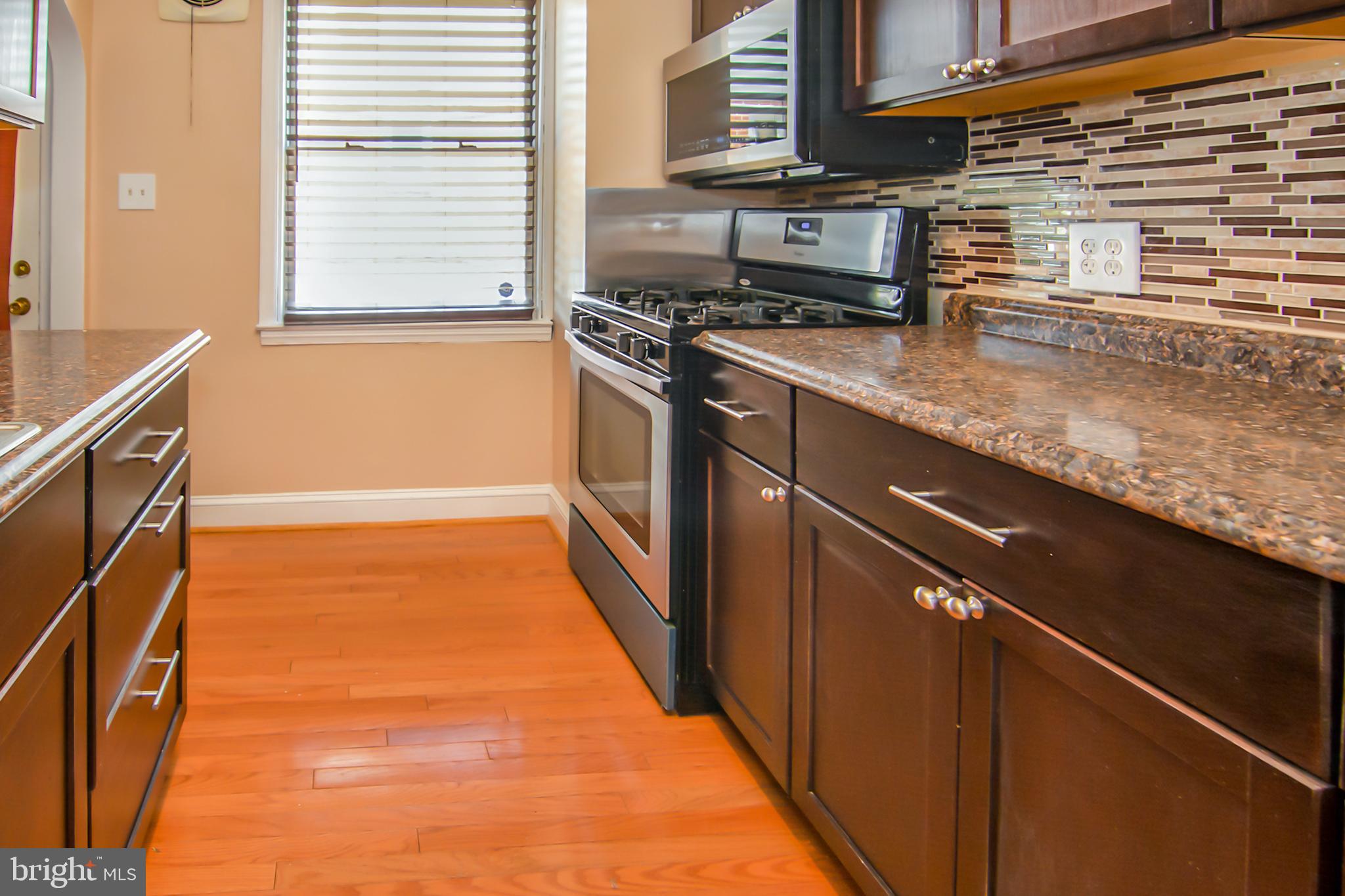 4010 Moravia Road Baltimore, MD 21206 - Photo 9 of 24 Prepare for Dinner Parties!