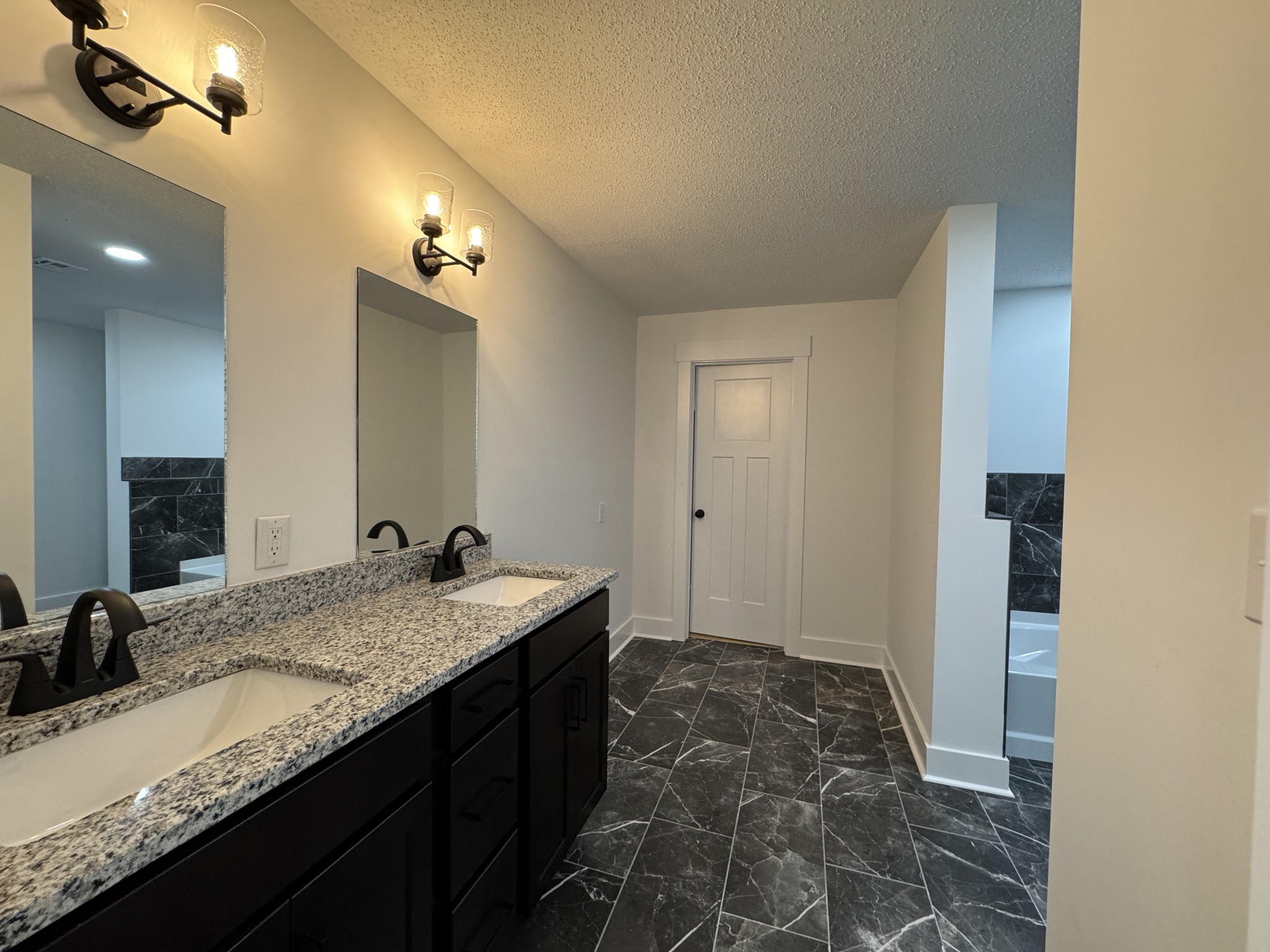 380 Martin Road Clarksville, TN 37042 - Photo 12 of 25