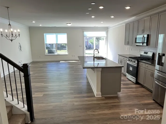 $1,900 | 6814 Harris Bay Road, Charlotte, NC 28269