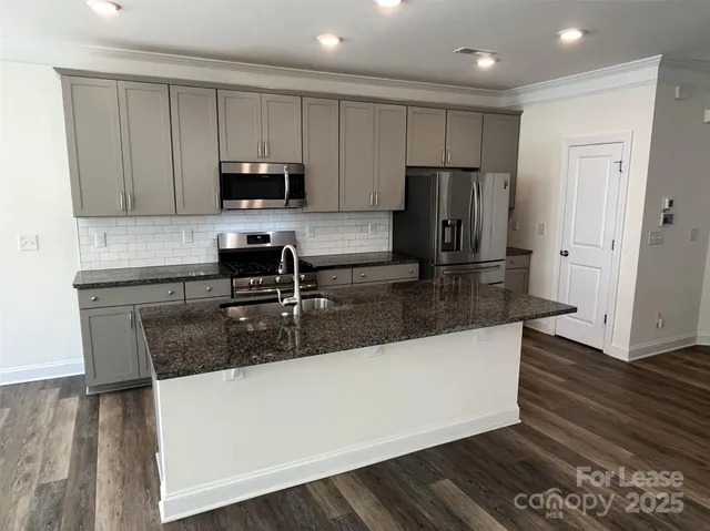 $1,900 | 6814 Harris Bay Road, Charlotte, NC 28269