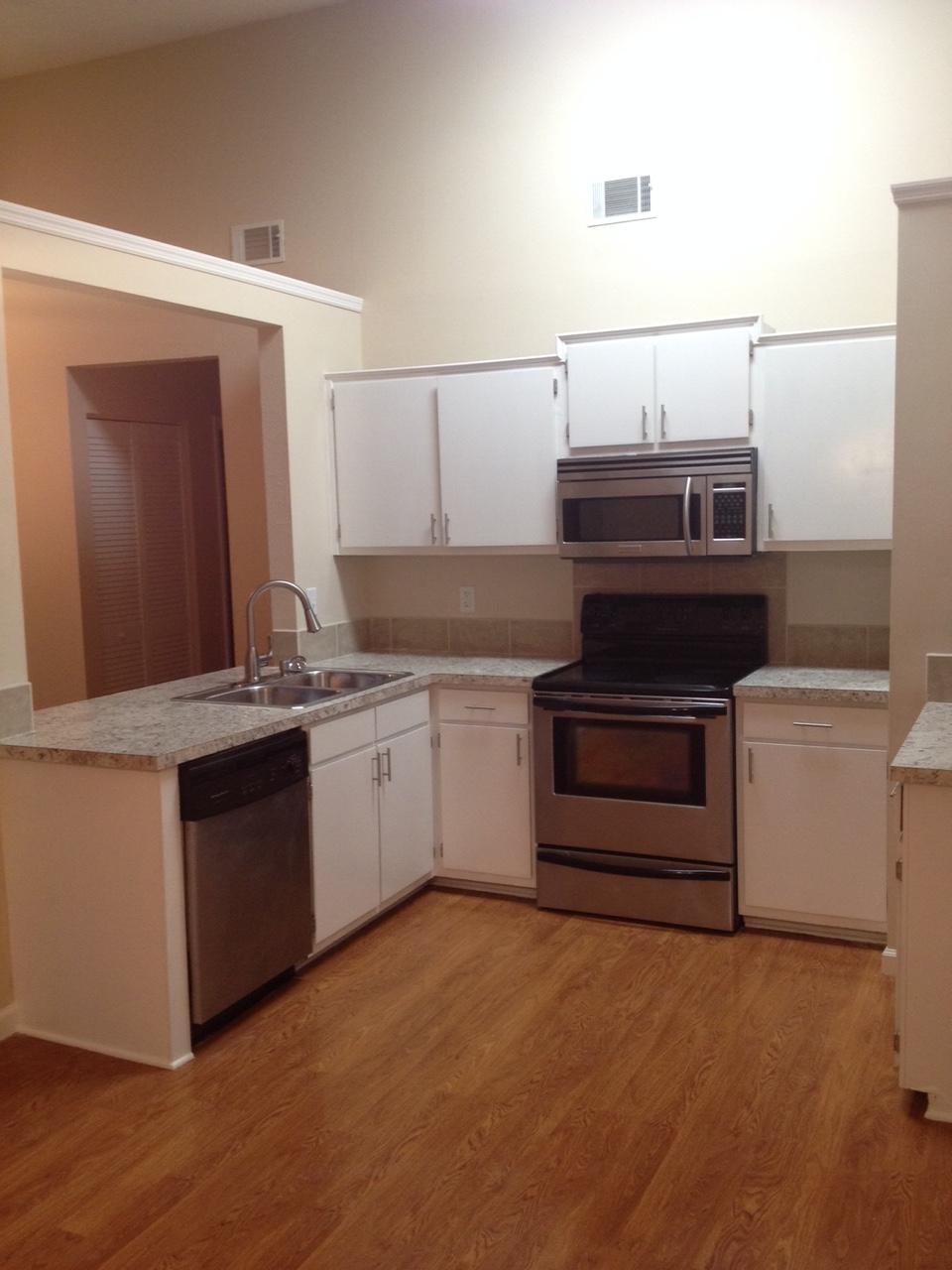 129 Manchester Road Summerville, SC 29486 - Photo 6 of 20 6