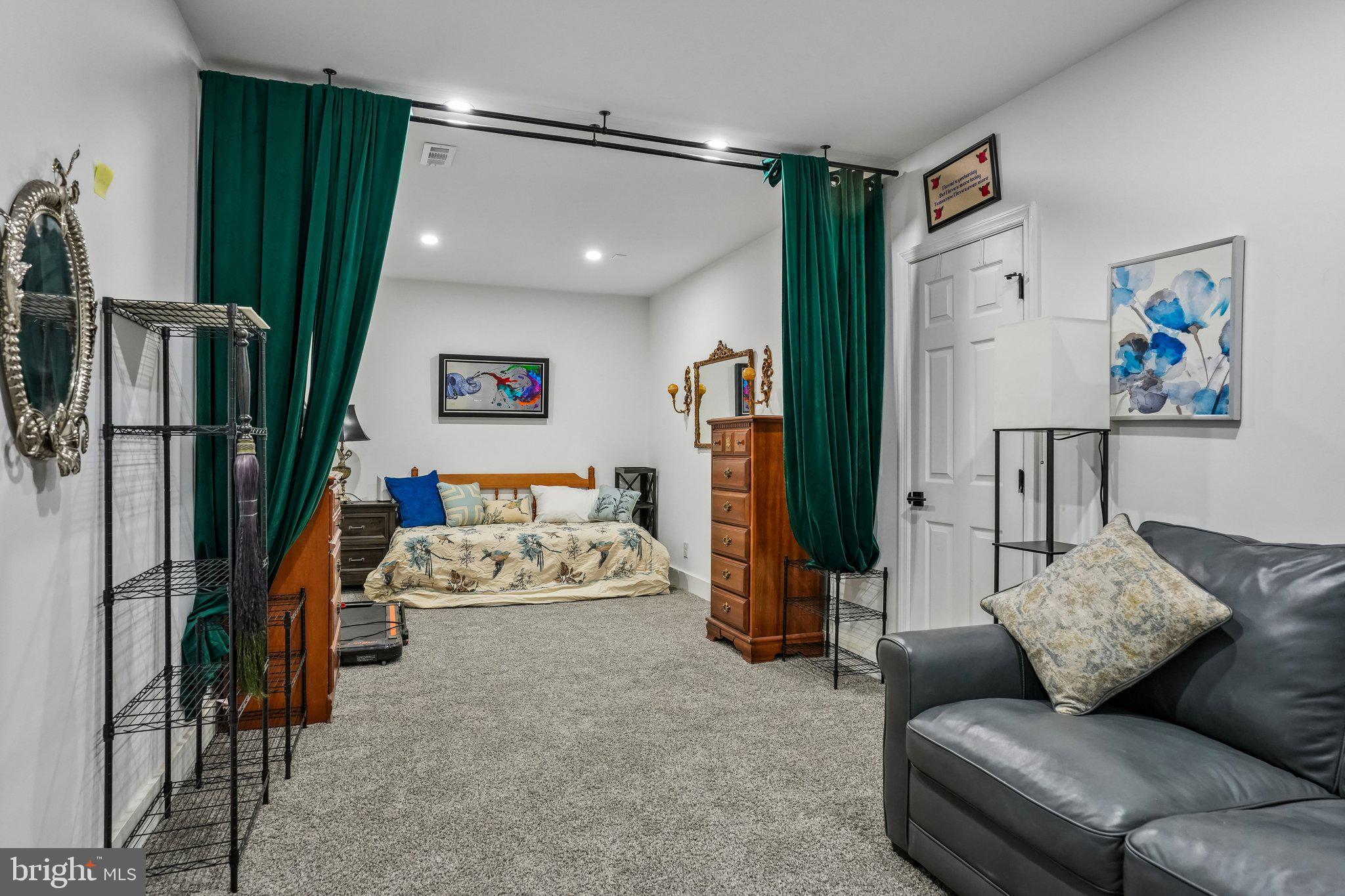 2315 Garwood Road Sicklerville, NJ 08081 - Photo 25 of 33 Cozy retreat with vibrant accents.