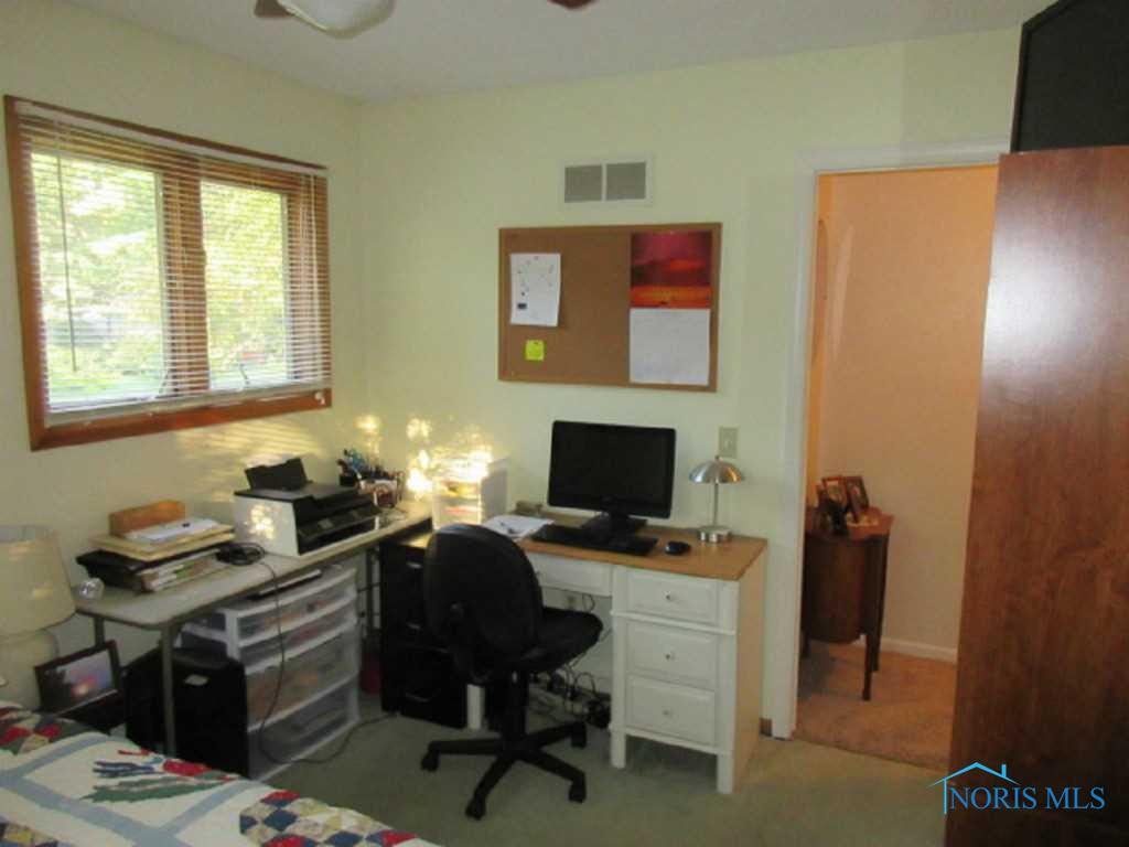 640 Jean Road Toledo, OH 43615 - Photo 14 of 20 Gallery Image 14