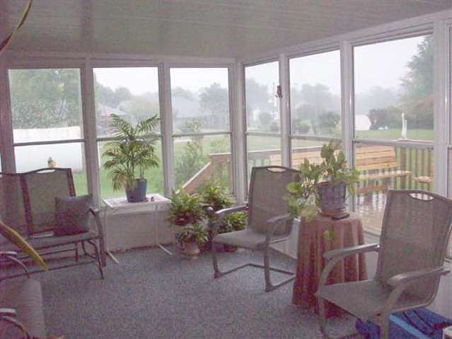3977 Middle Road Bettendorf, IA 52722 - Photo 4 of 9 Gallery Image 4