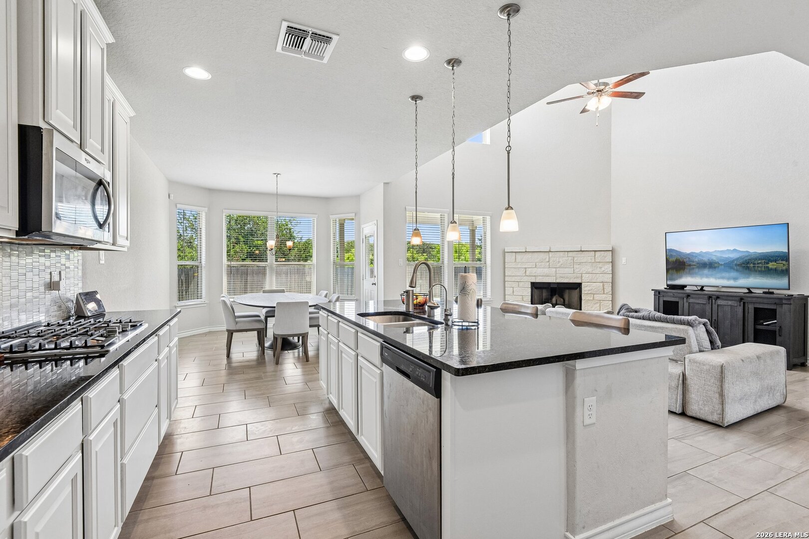 29734 Wackford Ridge Fair Oaks Ranch, TX 78015 - Photo 20 of 48