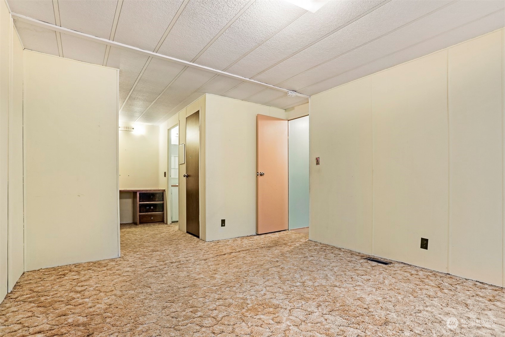 714 Wandering Creek Drive Bothell, WA 98021 - Photo 25 of 39 a view of an empty room