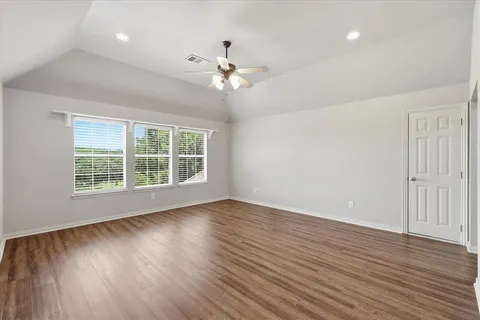 $750,000 | 1731 Meadows Avenue, Lantana, TX 76226
