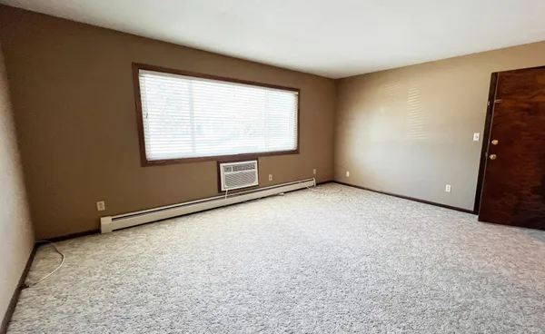 $134,900 | 1221 Madison Avenue, Unit 215, Detroit Lakes, MN 56501