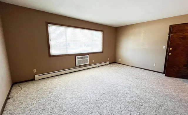 $134,900 | 1221 Madison Avenue, Unit 215, Detroit Lakes, MN 56501