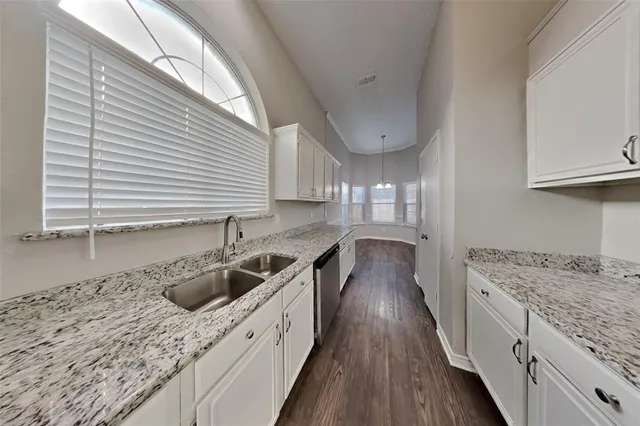 $2,150 | 4741 Bracken Drive, Fort Worth, TX 76137