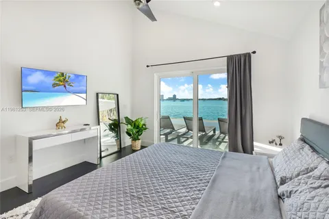 $7,590,000 | 7810 Miami View Drive, North Bay Village, FL 33141